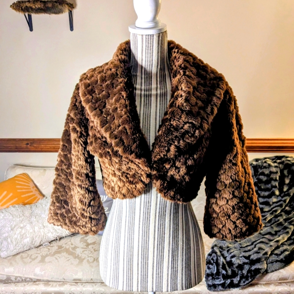W Work to Weekend Cropped Jacket | Size 4